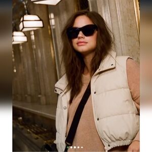 Aerie Cream Puffer Vest NWT